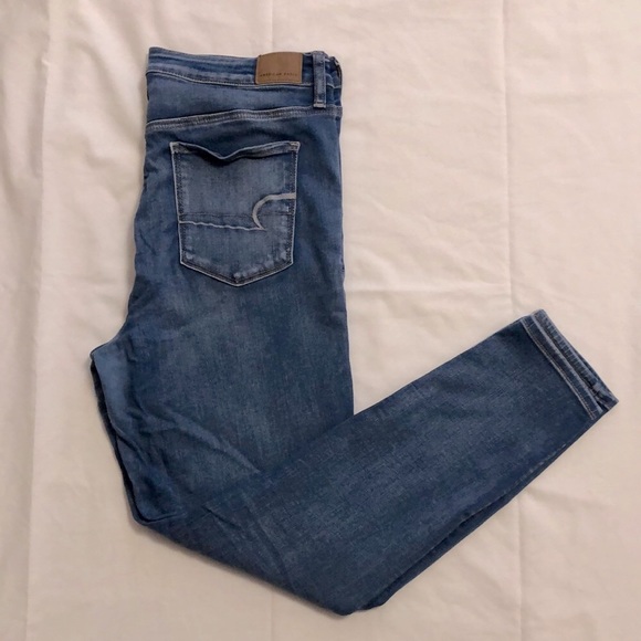 American Eagle Outfitters Denim - American Eagle Super Hi-Rise Jegging